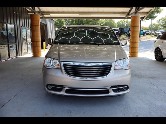 2012 Chrysler Town & Country Touring-L