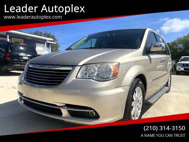 2012 Chrysler Town & Country Touring-L