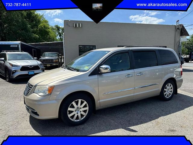 2012 Chrysler Town & Country Touring-L