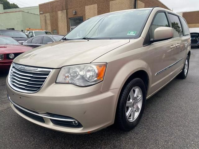 2012 Chrysler Town & Country Touring