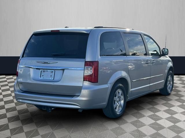 2012 Chrysler Town & Country Touring