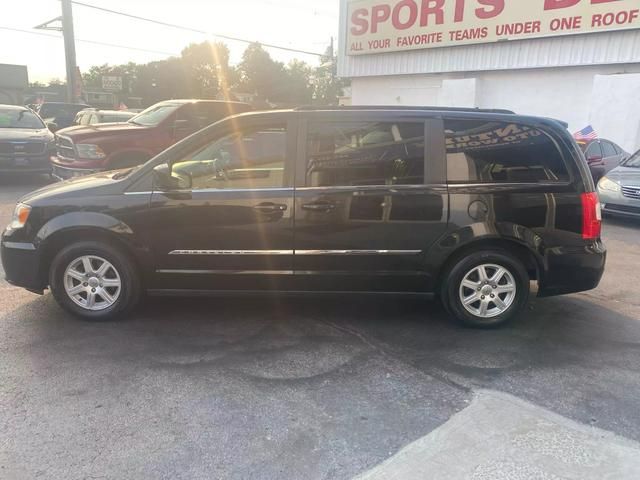 2012 Chrysler Town & Country Touring