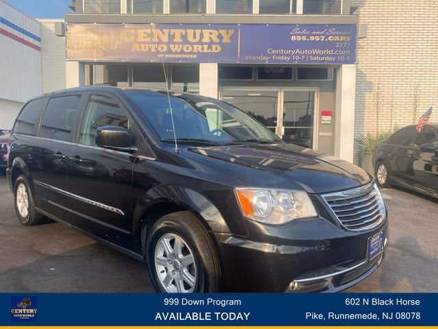 2012 Chrysler Town & Country Touring