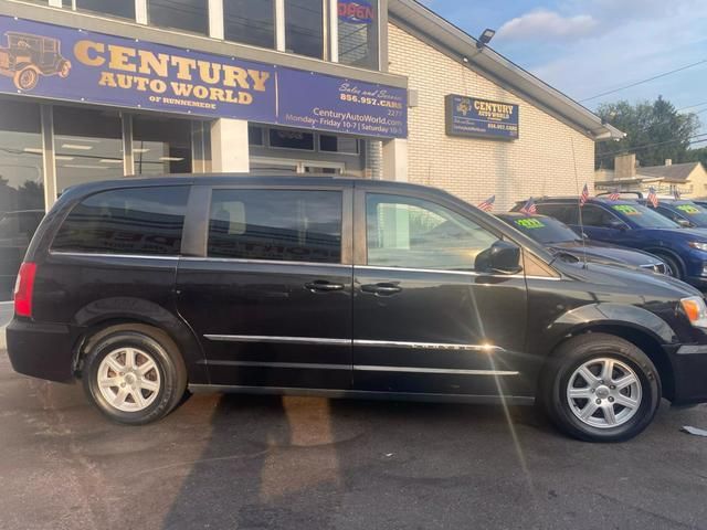 2012 Chrysler Town & Country Touring