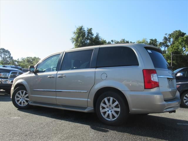 2012 Chrysler Town & Country Touring