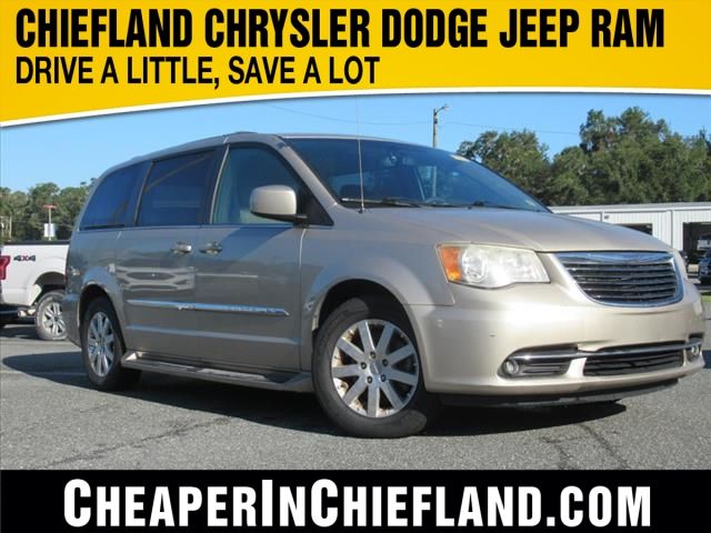 2012 Chrysler Town & Country Touring