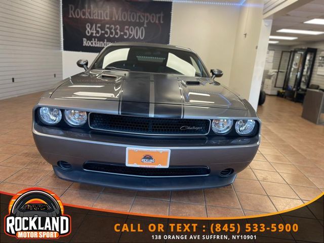 2012 Dodge Challenger SXT