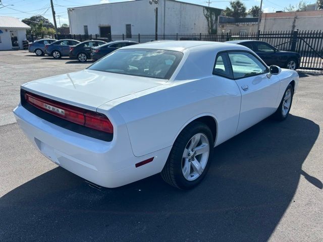 2012 Dodge Challenger SXT