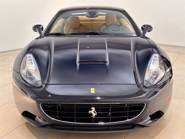 2012 Ferrari California Base