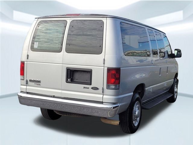 2012 Ford Econoline XLT