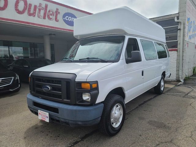 2012 Ford Econoline 