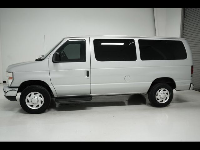 2012 Ford Econoline XLT