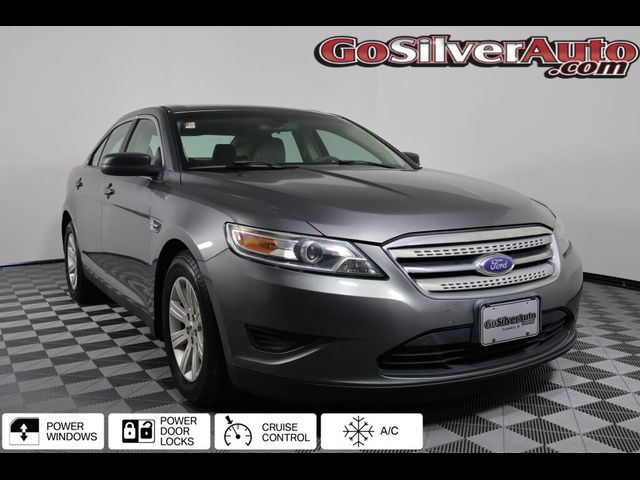 2012 Ford Taurus SE