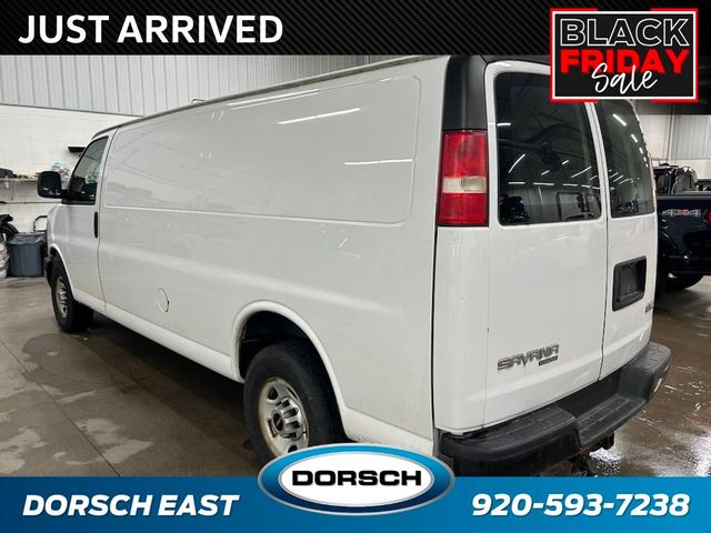 2012 GMC Savana Base