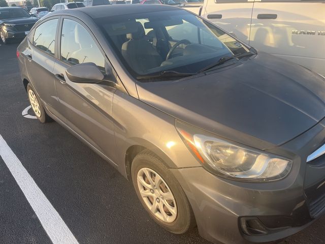 2012 Hyundai Accent GLS