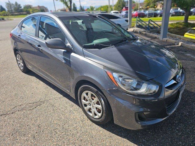 2012 Hyundai Accent GLS