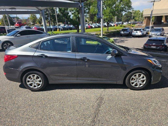 2012 Hyundai Accent GLS