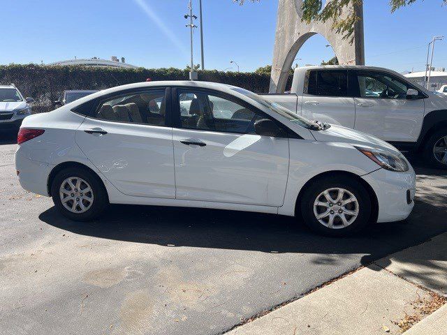 2012 Hyundai Accent GLS