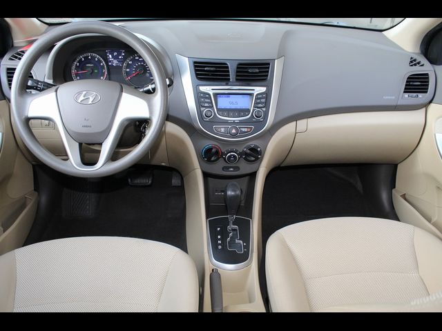 2012 Hyundai Accent GLS