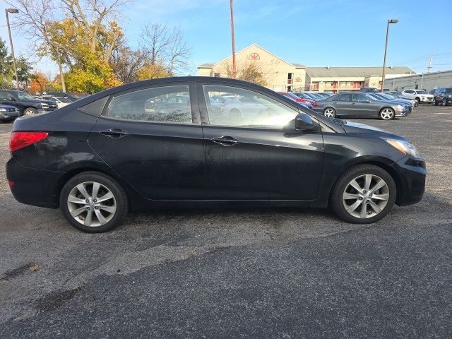 2012 Hyundai Accent GLS