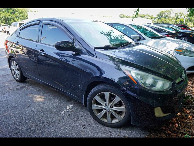 2012 Hyundai Accent GLS