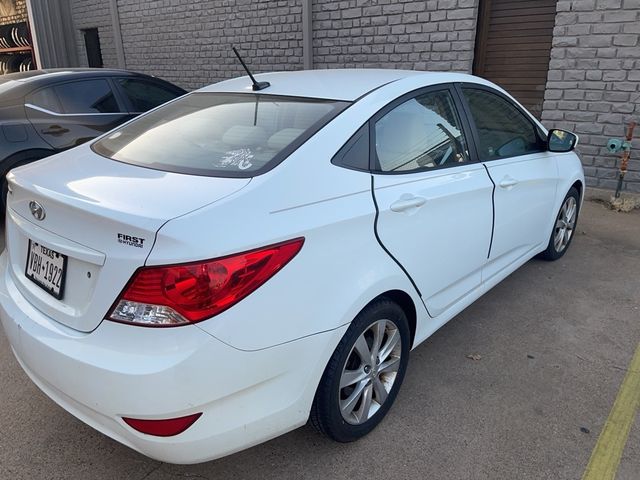 2012 Hyundai Accent GLS