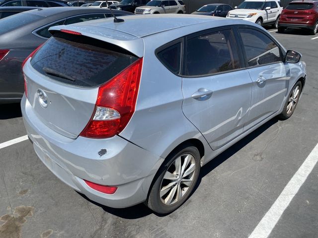 2012 Hyundai Accent SE