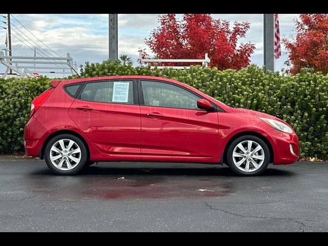 2012 Hyundai Accent SE