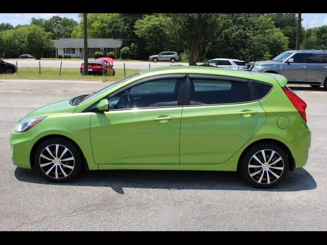 2012 Hyundai Accent SE