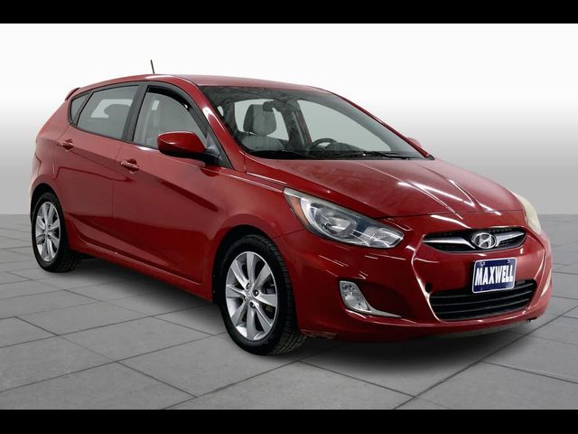 2012 Hyundai Accent SE