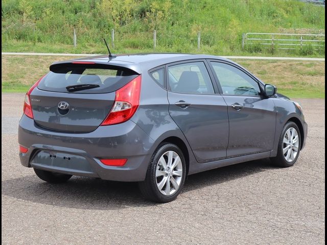 2012 Hyundai Accent SE