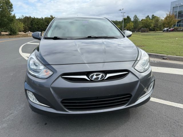 2012 Hyundai Accent SE