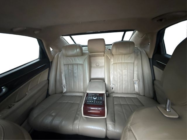 2012 Hyundai Equus Signature