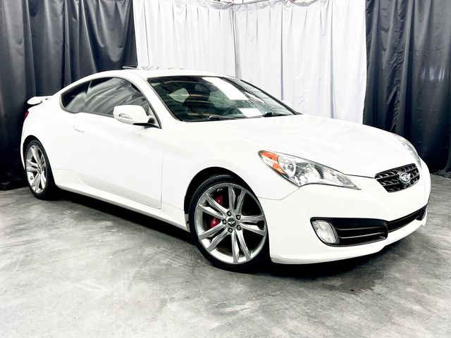 2012 Hyundai Genesis 3.8 Track