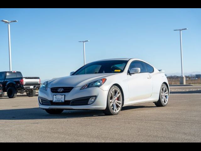 2012 Hyundai Genesis 3.8 Track