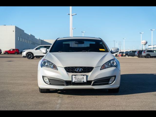 2012 Hyundai Genesis 3.8 Track