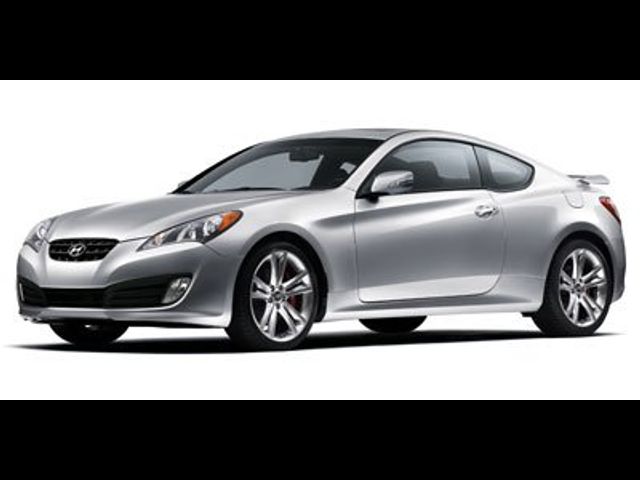 2012 Hyundai Genesis 3.8 Track