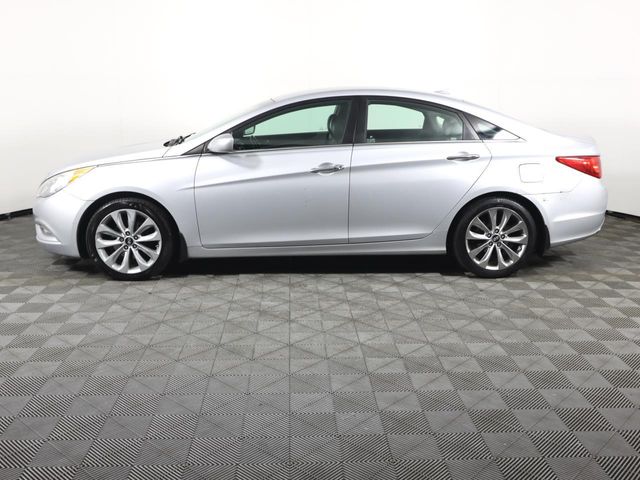 2012 Hyundai Sonata 2.4L SE