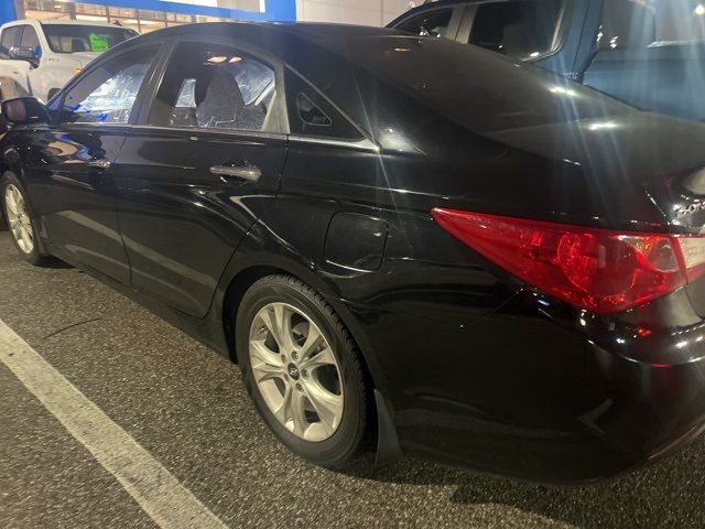 2012 Hyundai Sonata 2.4L Limited Wine Interior