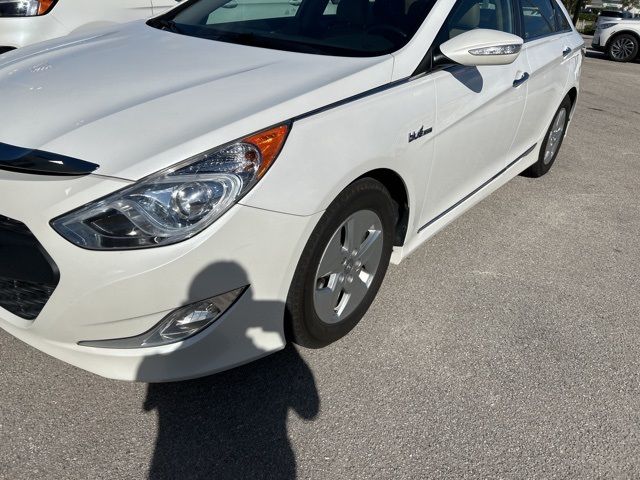 2012 Hyundai Sonata Hybrid Base