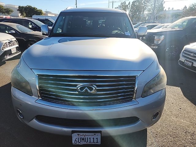 2012 INFINITI QX56 8-Passenger