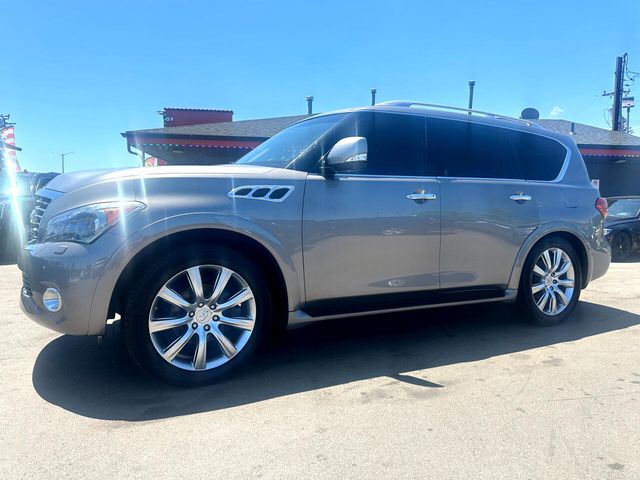 2012 INFINITI QX56 7-Passenger