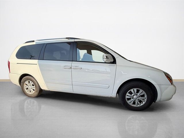 2012 Kia Sedona LX