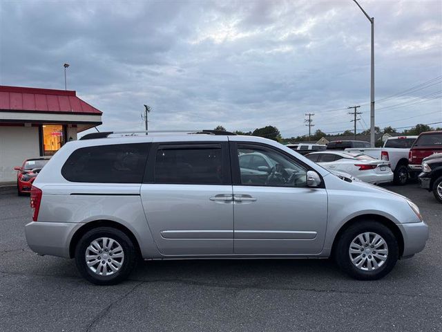 2012 Kia Sedona LX