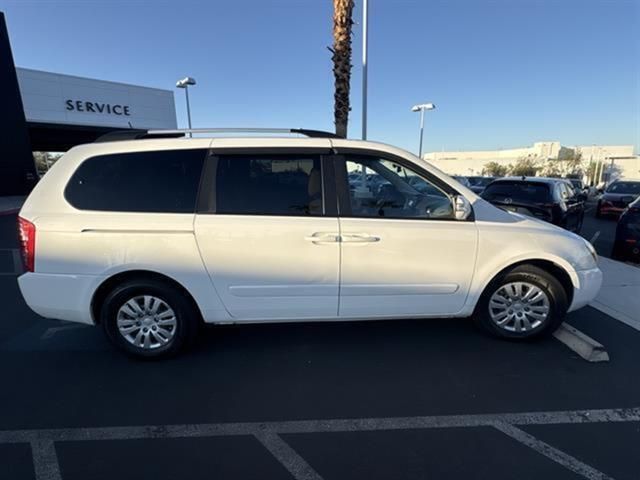 2012 Kia Sedona LX