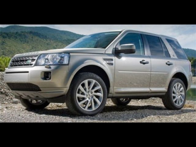 2012 Land Rover LR2 HSE LUX