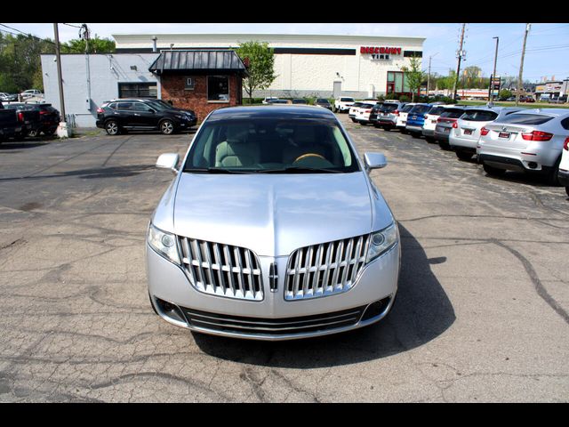 2012 Lincoln MKT Base