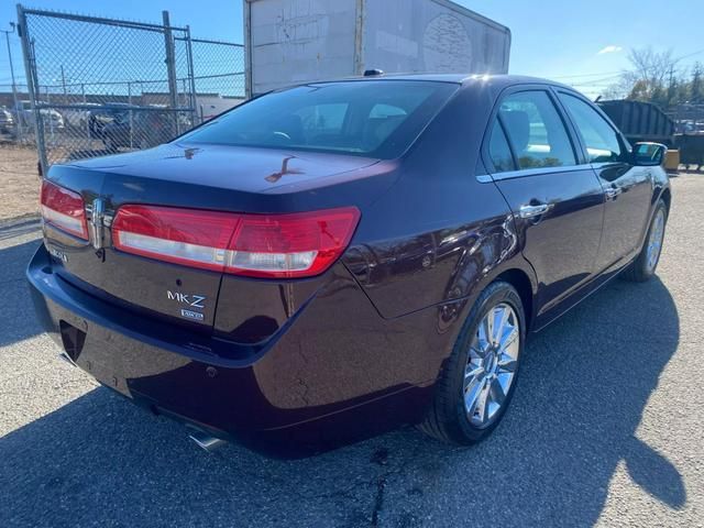 2012 Lincoln MKZ Base