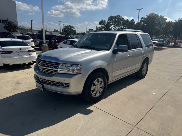 2012 Lincoln Navigator Base