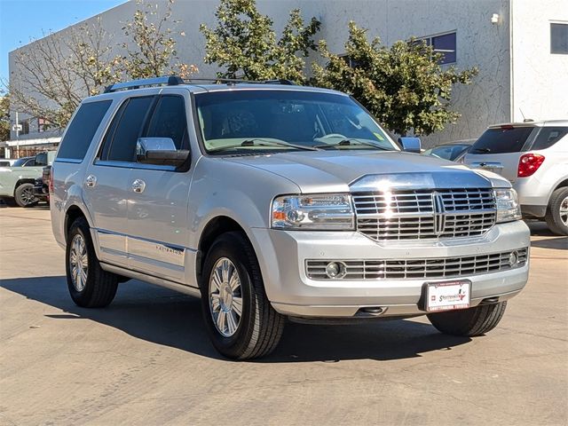 2012 Lincoln Navigator Base